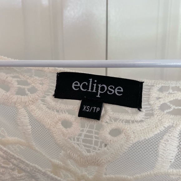 Eclipse lace top - Picture 3 of 3